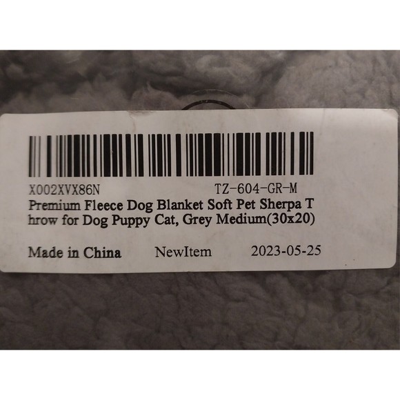 Luciphia Premium Fleece Pet Calming Throw Blanket 30x20 Sherpa Brand New, No Box - Picture 6 of 8